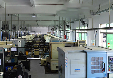 CNC數控車（chē）床走刀（dāo）機加工（gōng）車間