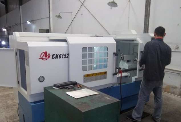 <strong>關於數控精密零件加工的優（yōu）點有哪些？</strong>