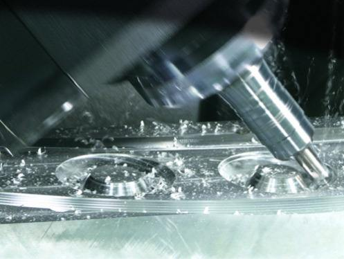 <strong>出神入化：CNC可以（yǐ）直接加工高光鏡麵,拍案（àn）叫絕</strong>