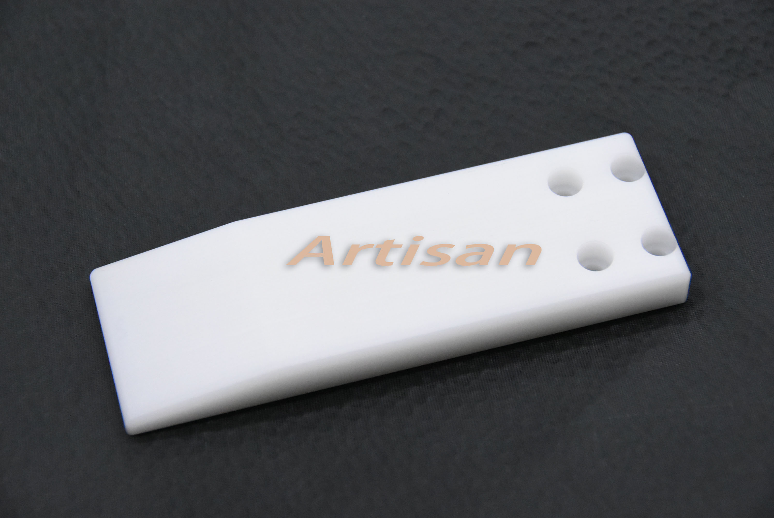 <strong>醫（yī）療類精密件加工（gōng）：電池間距調節塊2</strong>